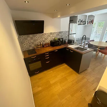 150m De La Mer, 2 Pieces, Sdb Privative Apartman